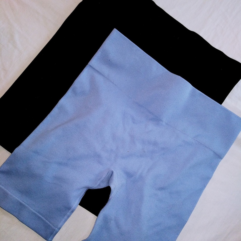 Primark Seamless Biker Shorts Black and Blue Set of 2 Size L Athletic Comfort